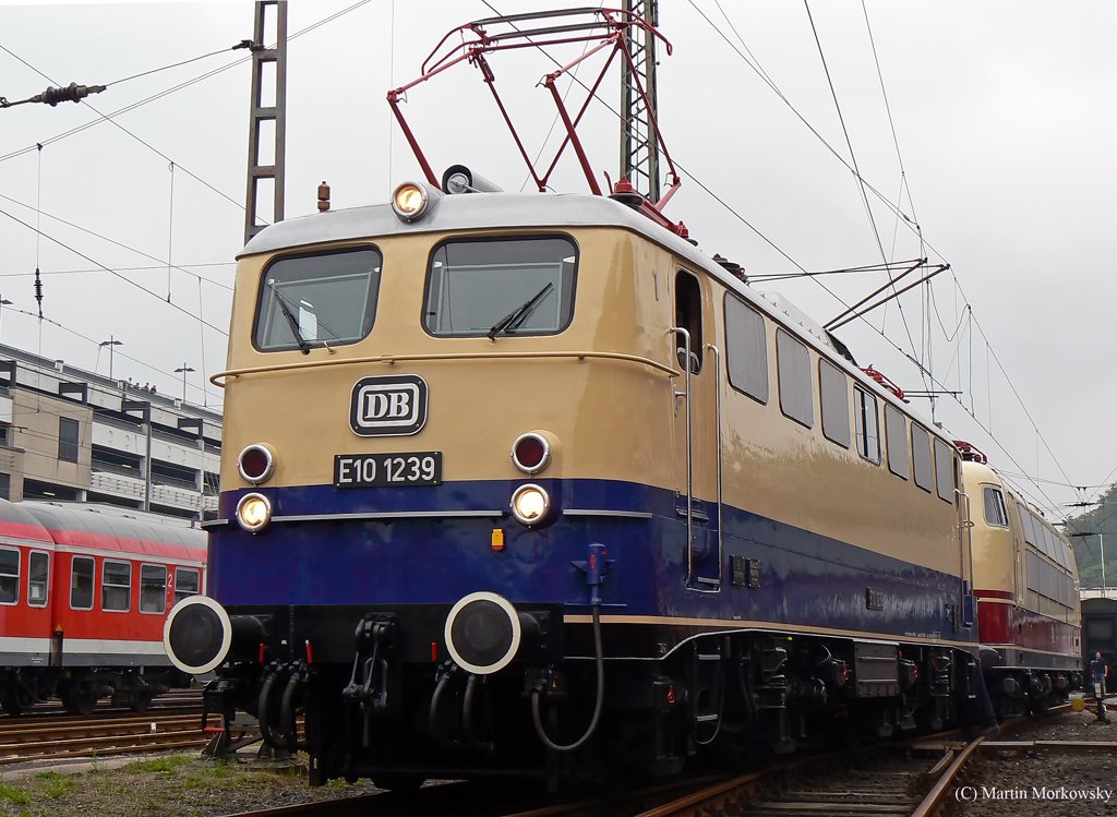 E10 1239 beim Lokschuppenfest in Siegen im Aug.09
