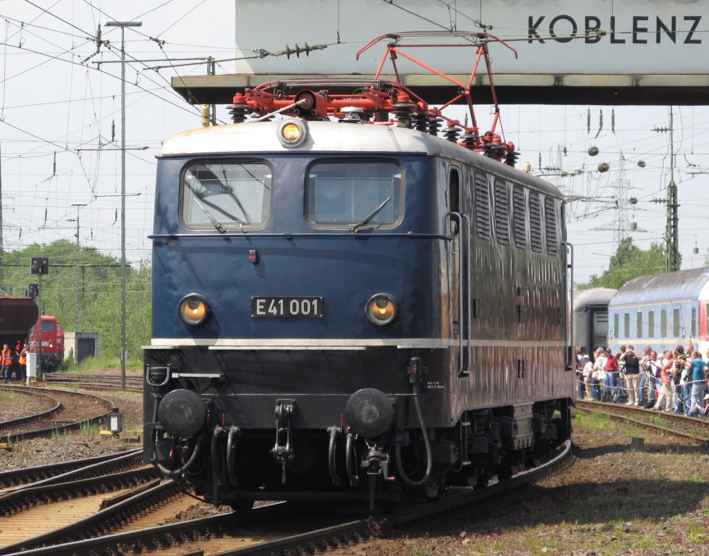 E41 001 am 21.5.2011 bei der Lokparade im DB Museum Koblenz. 
