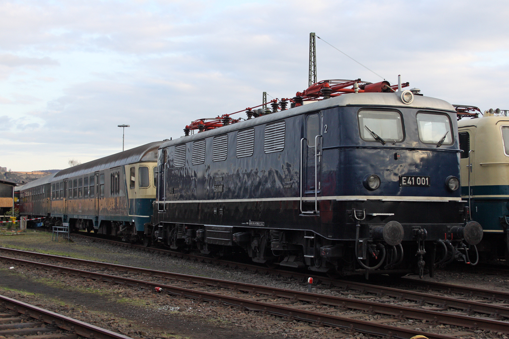 E41 001 im DB Museum Koblenz-L�tzel am 05,04,10    ++
