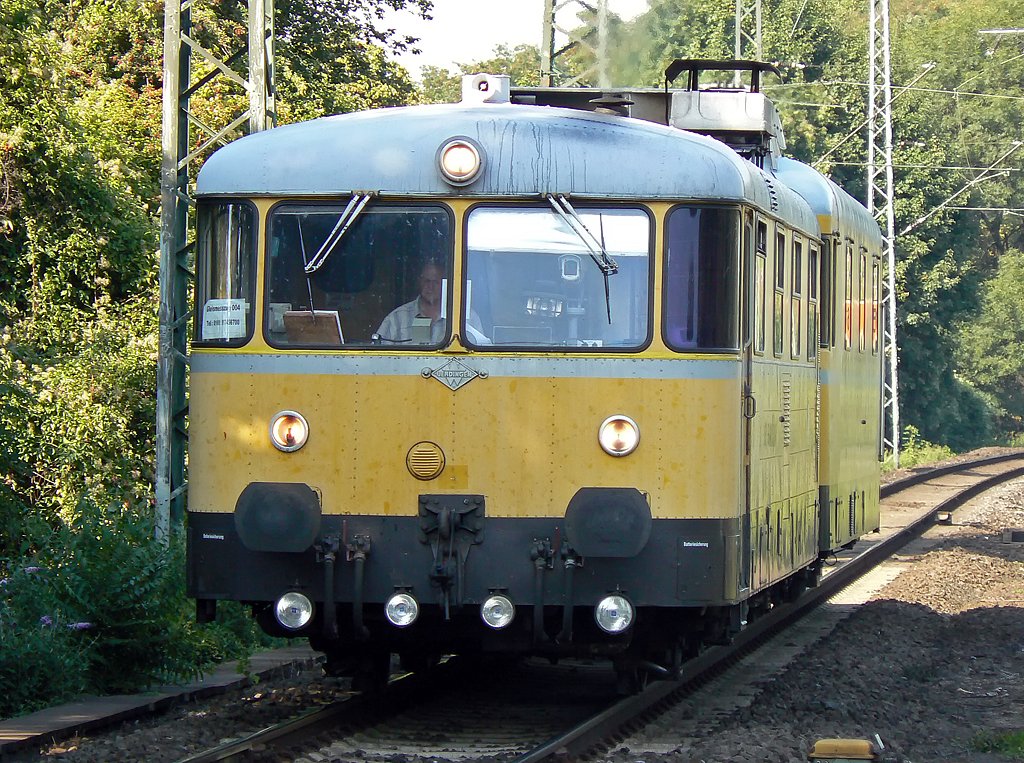 Ein Bahndienstfzg in K�ln West, Sommer 2009