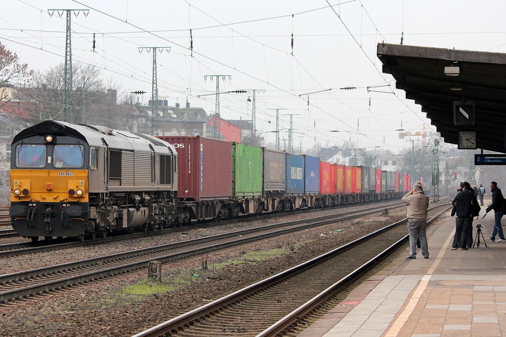 ERS 6617 mit Containerzug in K�ln West am 20.02.2011