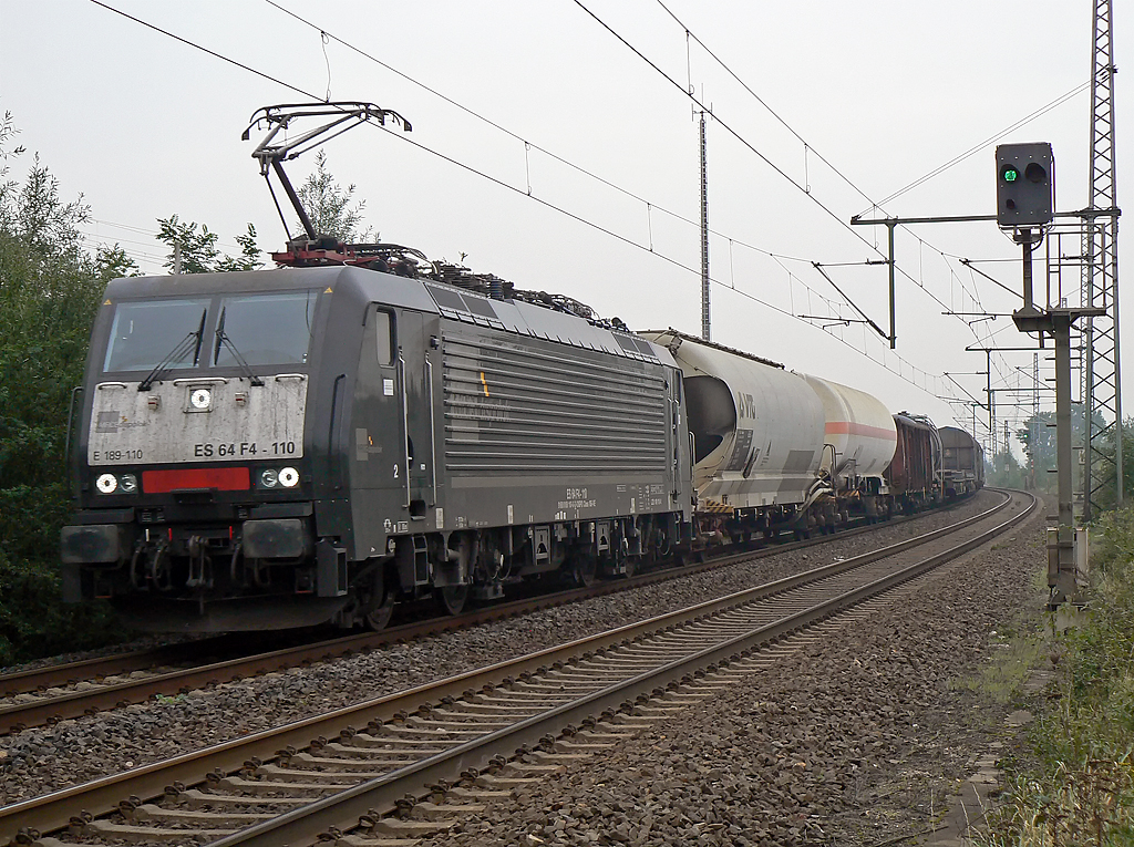 ES 64 F4-110 in Porz-Wahn am 14.10.2010