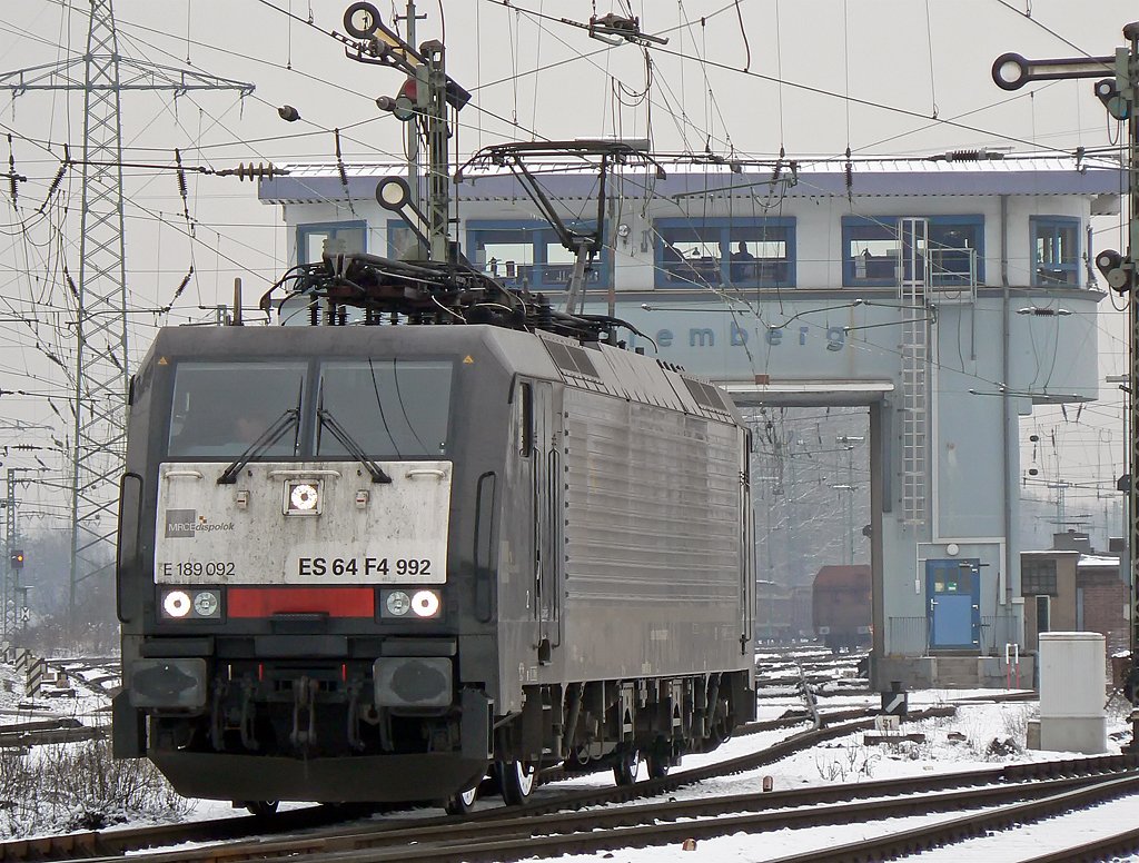 ES 64 F4 992 (189 099) verl�sst den Gbf K�ln Gremberg als Lz. am 27.01.2010
