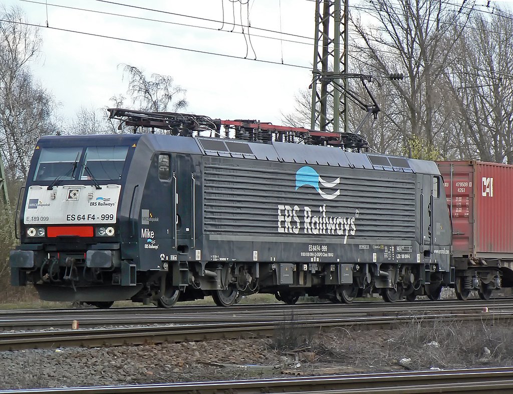 ES 64 F4 999  Mike  der ERS Railways in Gremberg am 25.03.2010.