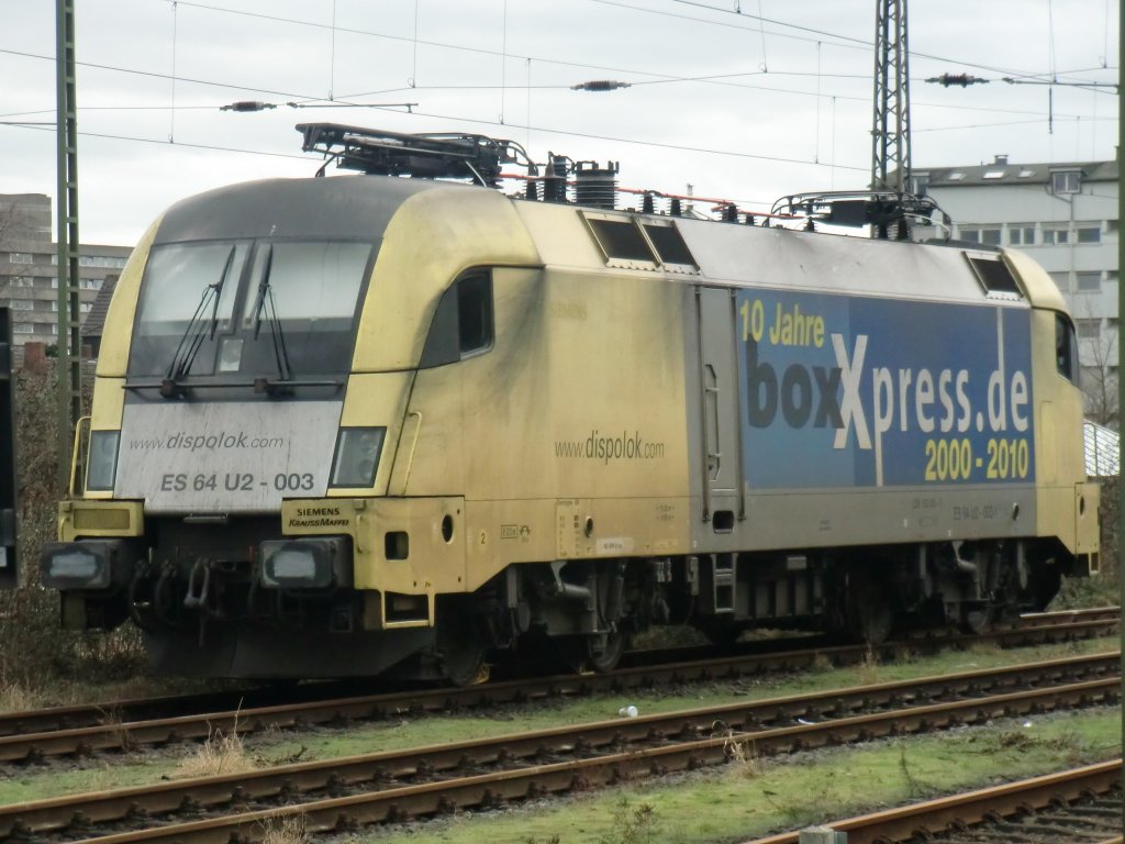 ES 64 U2-003 am 08.01.11. in Krefeld Hbf.
