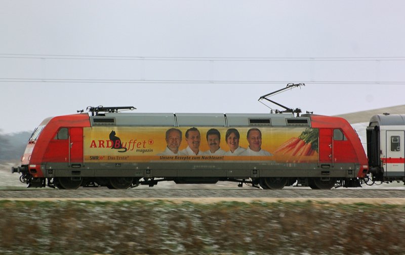 Heute zeigte die ARD Buffet mal ihre  Gem�seseite ! 101 035-4, aufgenommen auf der Strecke Ulm-Augsburg, kurz nach Burgau.