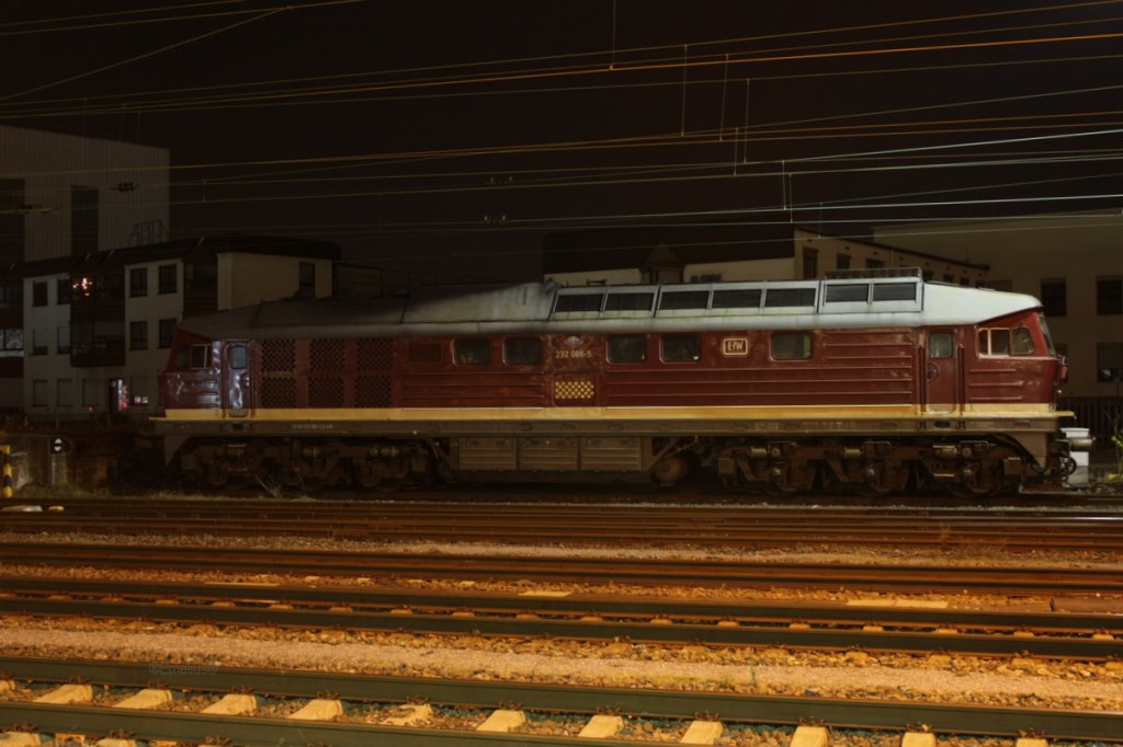 Hier die EfW 232 088-5 steht ebenfalls am Abend in Neuwied.

Patrick E.