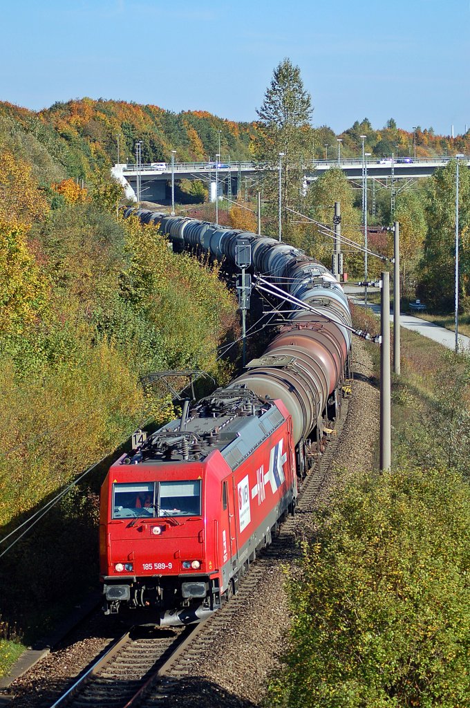 In M�nchen Nord konnte die 185 588 mit ihrem Kesselzug fotografiert werden.
Aufgenommen am 09.10.2010
