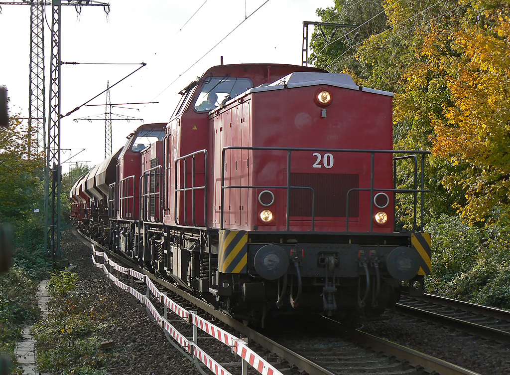 Lok 20 der BBL Logistik kurz vor der K�lner S�dbr�cke am 28.10.2010