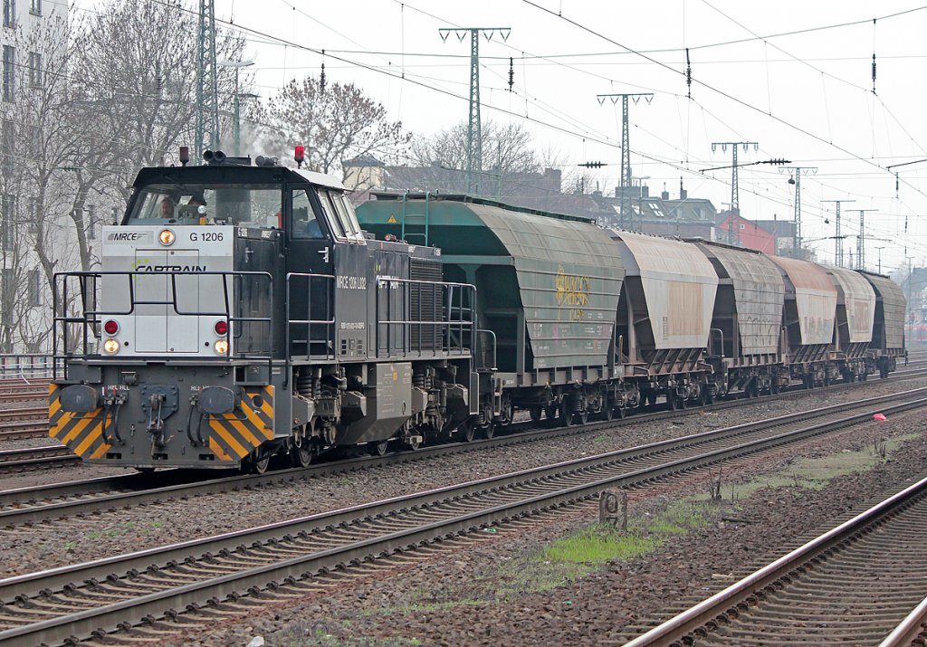 MRCE/Captrain G1206 mit kurzem Getreidezug in K�ln West am 16.03.2011