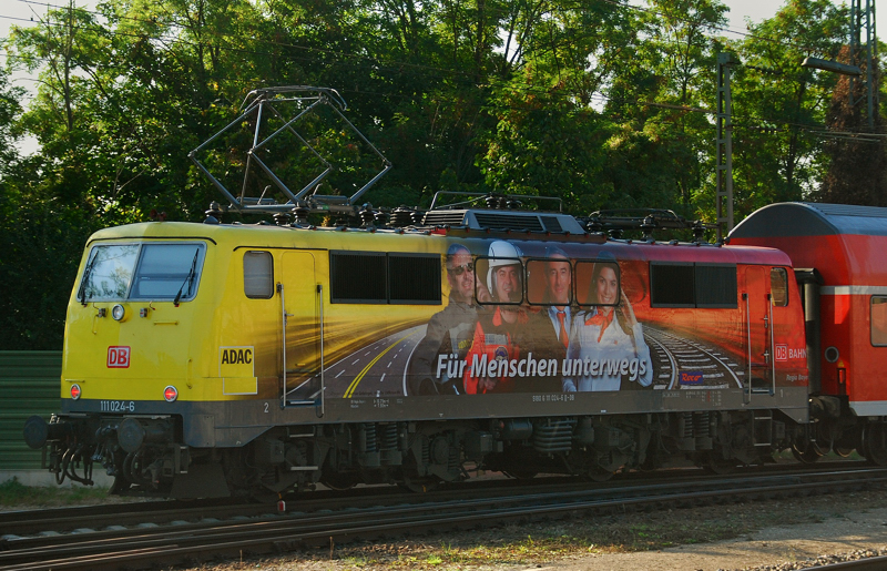 Portrait 111 024-6, ADAC, aufgenommen am 18.09.12, in Treuchtlingen.