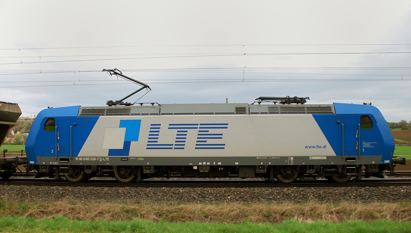 Portrait 185 528-7, LTE, aufgenommen am 21.04.12, bei Treuchtlingen.