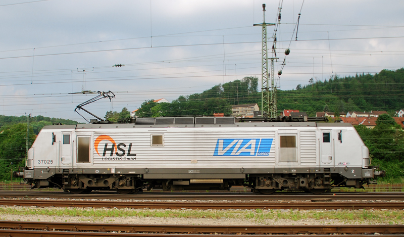 Portrait der 37025, HSL Logistik, aufgenommen am 29.05.12, in Treuchtlingen.