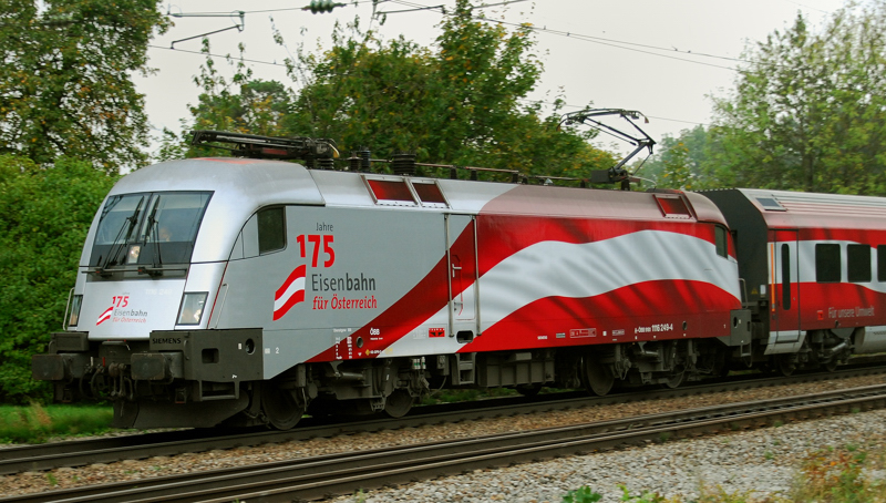 Portrait der Railjet Lok, 1116 249-4,  175 Jahre Eisenbahn f�r �sterreich . Aufgenommen am 01.10.12 in A�ling.