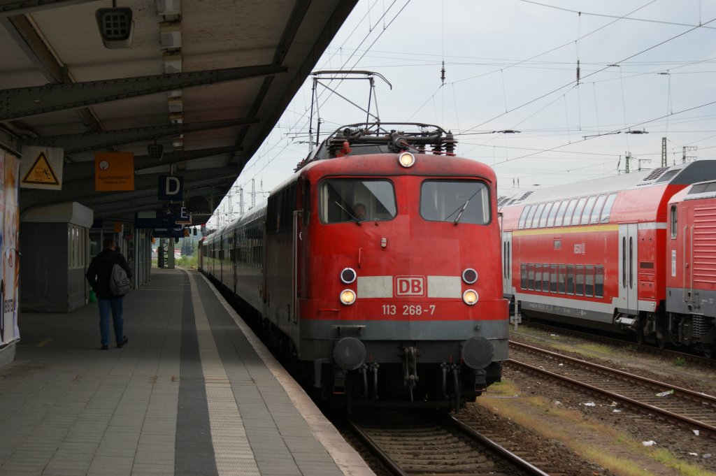 �berraschend war am 14.05.2010 die 113 268 im Wupperpendel unterwegs. Hoffen wir, dass sie es noch l�nger hier aush�lt. Das Bild entstand in Hamm.
