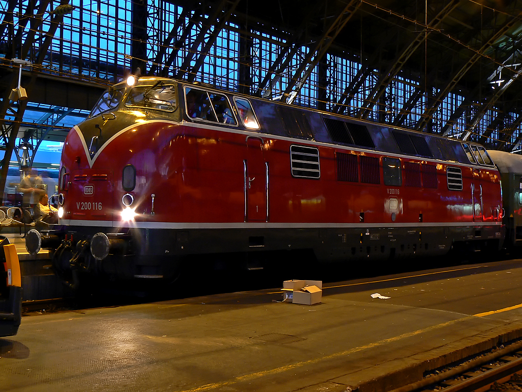 V200 116 in K�ln Hbf am 09.10.2010 , Gru� an den Tf !!! 