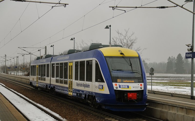 VT 227, der Bayerischen Regio Bahn, aufgenommen als RB Augsburg-Schonagau, bei der Ausfahrt aus Kissing, am 05.02.10.