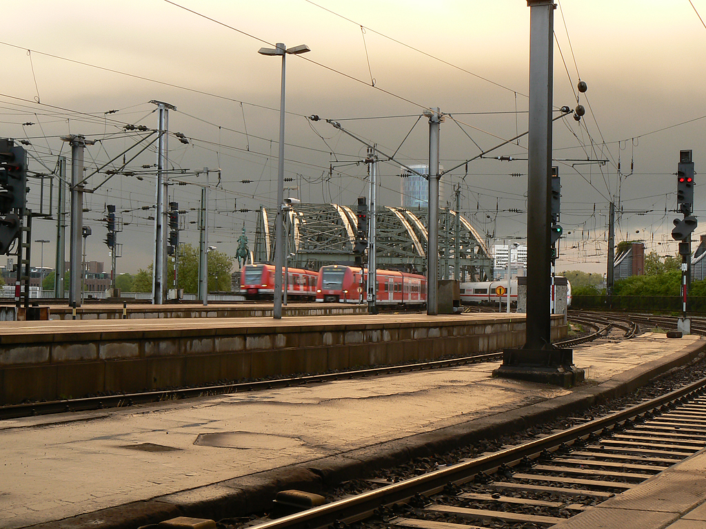 Wetterstimmung in K�ln Hbf am 02.05.2010