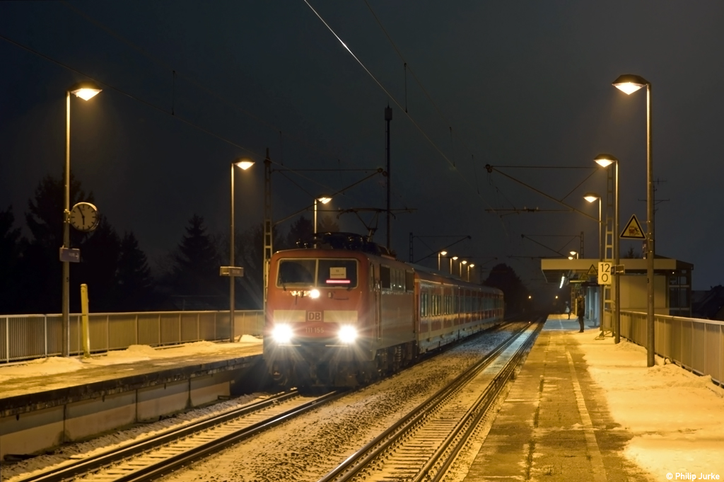 111 155-8 mit der S1 (Bochum Hbf - Dortmund Hbf) am 07.01.2017 in Dortmund-Oespel.

Video: https://www.youtube.com/watch?v=Hc0qHfQnGTo
