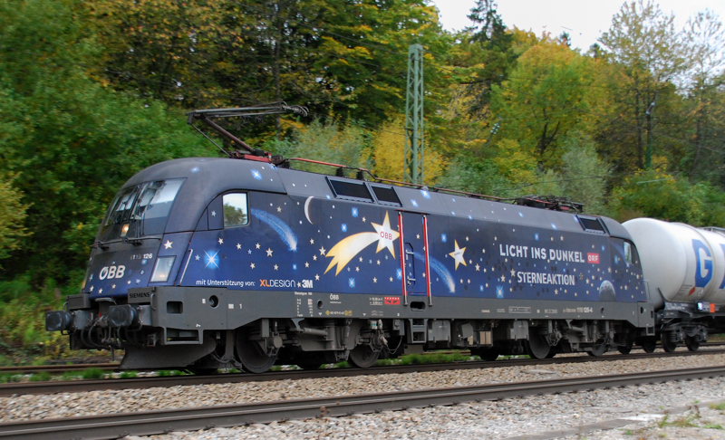 1116 126-4, Licht ins Dunkel, aufgenommen am 17.10.13, in A�ling.