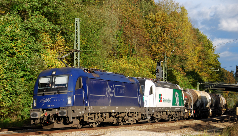 183 500-8 + 1216 960-5, Steiermarkbahn, aufgenommen am 15.10.13, in A�ling.