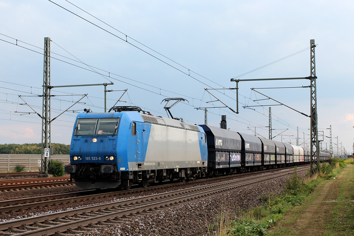 185 523-8 der Rheincargo( ex HGK ) bei Porz(Rhein) am 28.08.2013