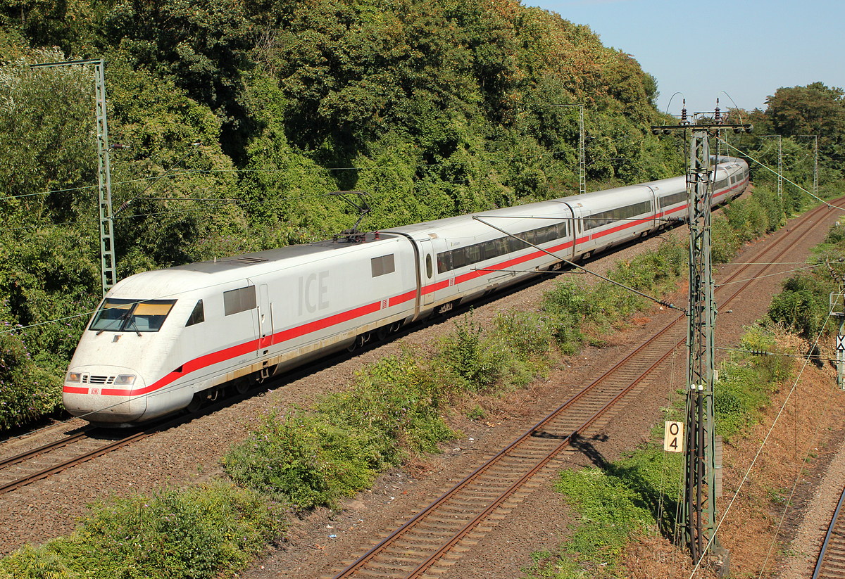 401 568-1 kurz vor K�ln West am 06.09.2013