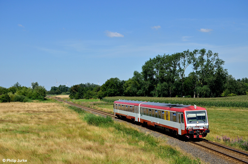628 071-2 / 629 071-1 als neg 15 (Dagebüll-Mole - Niebüll) am 23.07.2014 bei Moorhäuser.
