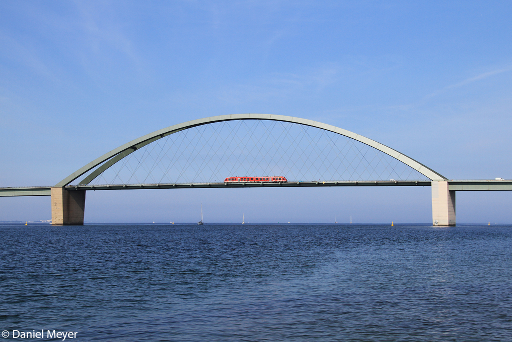 Der 648 465 auf der Fehmarnsund Br�cke am 27.07.2013 