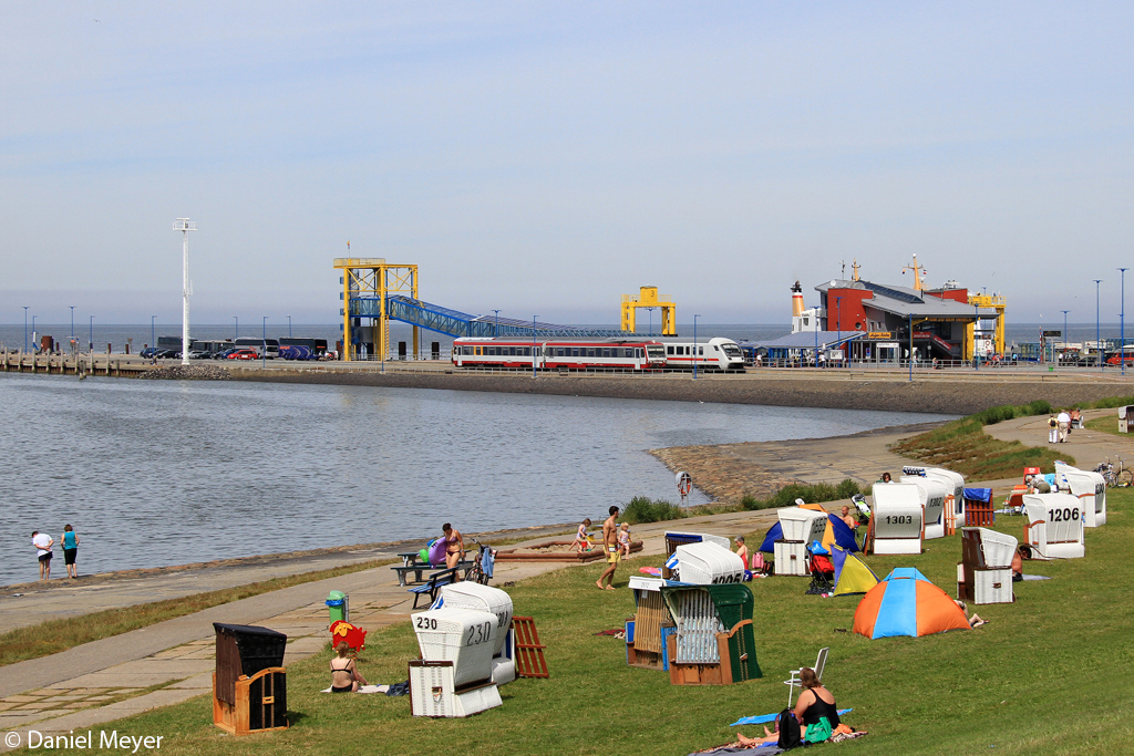 Der NEG 628 / 629 071 in Dageb�ll Mole am 22.07.2013 