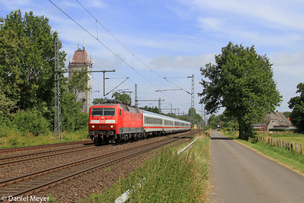 Die 120 133-4 in Brokstedt am 19.07.2013