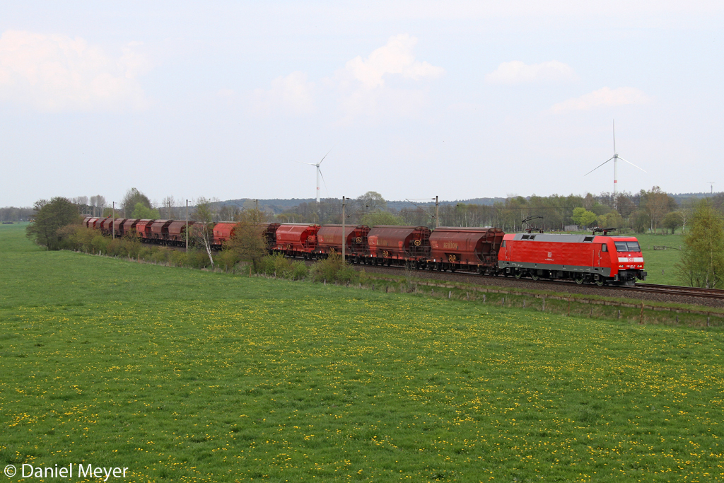 Die 152 071-7 in Ramelsloh am 06,05,13