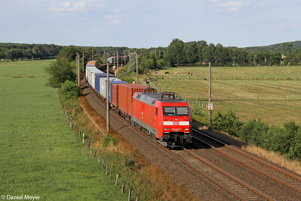 Die 152 071-7 in Ramelsloh am 01.08.2013 
