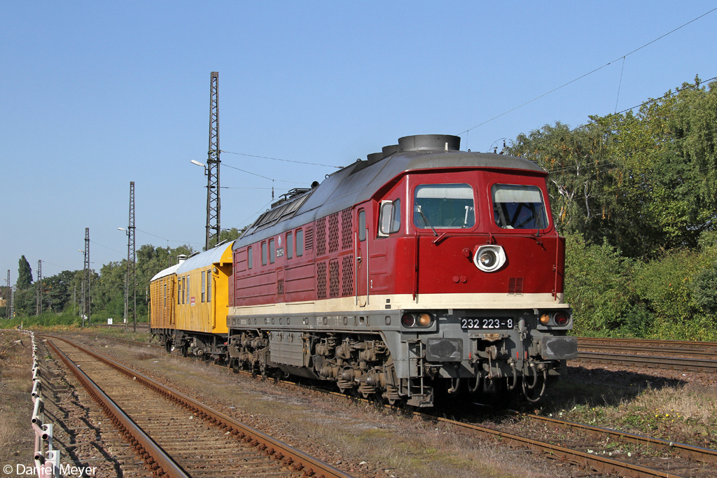 Die 232 223-8 in Duisburg Wedau am 28.09.2013