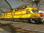 711 204-1 beim Halt in K�ln Hbf.