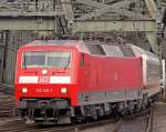 120 120-1 bei der Einfahrt in K�ln Hbf am 02.05.2010