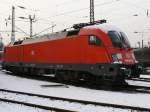182 007-5 steht mit nur einem Panto in K�ln Deutzerfeld 03.12.2010