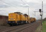 203 305-8 mit Bauzug in Porz Wahn am 16.04.2013