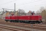 V100 2299 (212 229-9) und V100 2091 (212 091-1) der VEB in H�rth-Kalscheuren am 05.04.2013