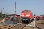 Die 218 137-8 auf der Drehscheibe im DB Museum Koblenz L�tzel am 21,05,11