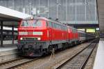 Die 218 463-8 und 218 418 in M�nchen Hbf am 01,08,11