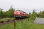 Die 218 315-0 und 218 822-5 mit SyltShuttle in Nieb�ll am 12,05,12 