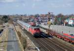 218 362-2 und 218 364-8 mit dem IC 2315 (Westerland - Frankfurt(Main)Hbf) am 24.03.2013 in Nieb�ll.