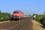Die 218 372-1 und 218 379-6 mit dem IC nach Westerland bei Klanxb�ll am 20.07.2013