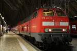 Die 218 429-9 steht am Abend in Frankfurt am Main Hbf.