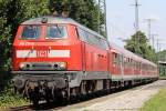 Die 218 217-8 als RE12 Richtung Trier Hbf bei der Abfahrt in K�ln West am  04,08,09