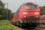 225 021-5 und 225 027-8 in Duisburg Neudorf am 27.07.2011