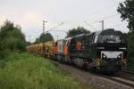 G 2000BB + eine Schwester mit einem G�terzug in Hannover Limmer am 27.07.2010