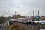 101 110-5 mit dem IC 652 von Bonn nach Hamm am 18.11.2012 in Wuppertal-Sonnborn.