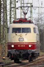 Die 103 235-8 in Gremberg am 02,04,10